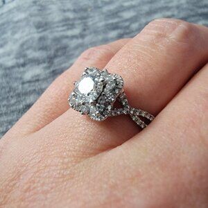 Kay's ring 0.75 ct 1.38 total carat SI2 Monique Lhuillier engagement 18 WG